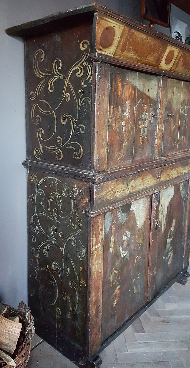 Antiker Assendelfter Schrank - DT69