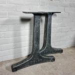 Industrie-Design-Tischgestell-Gusseisener-Beine-IND122-02