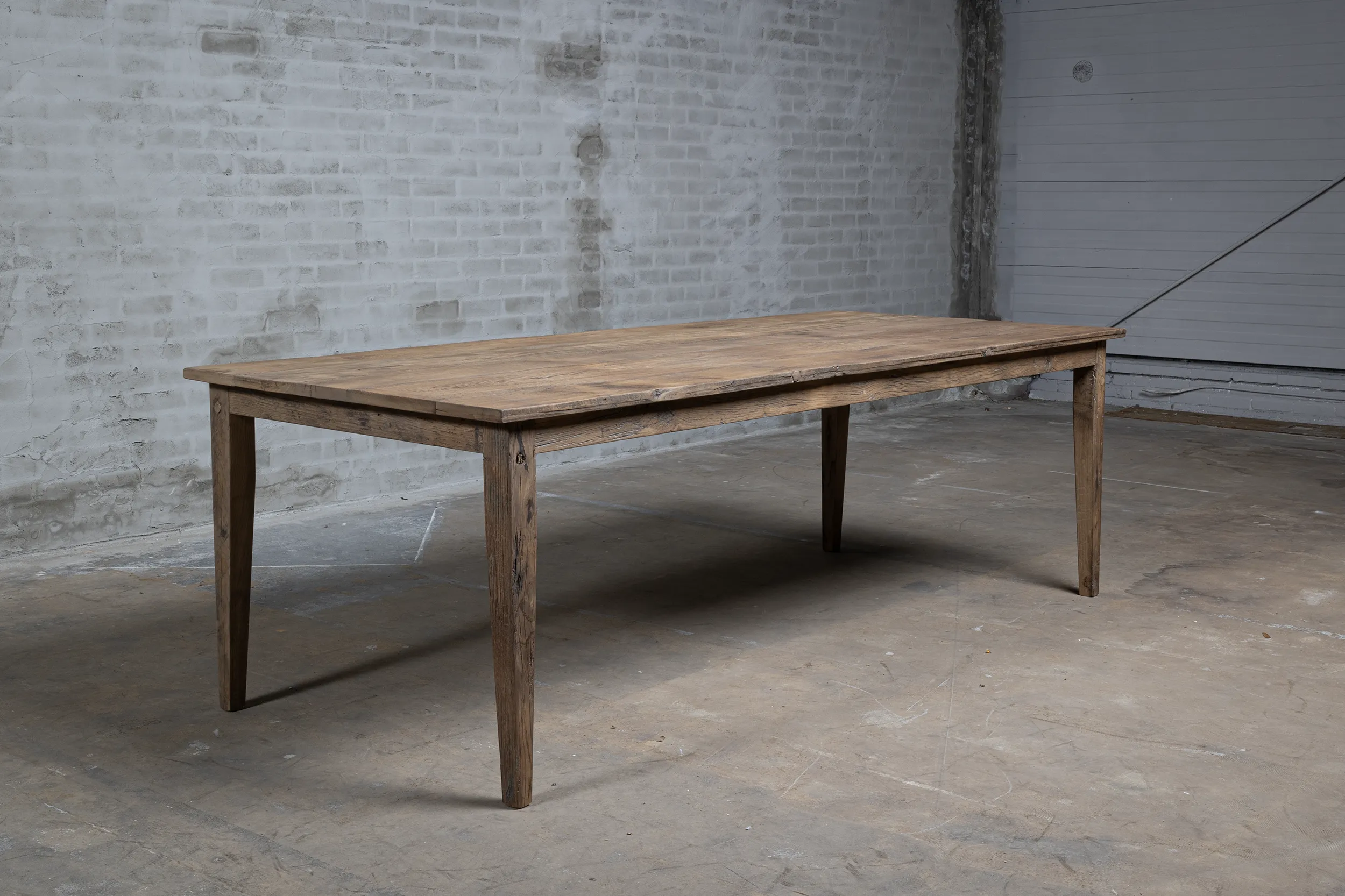 Franse boerentafel Jean van oud eikenhout in landelijke stijl