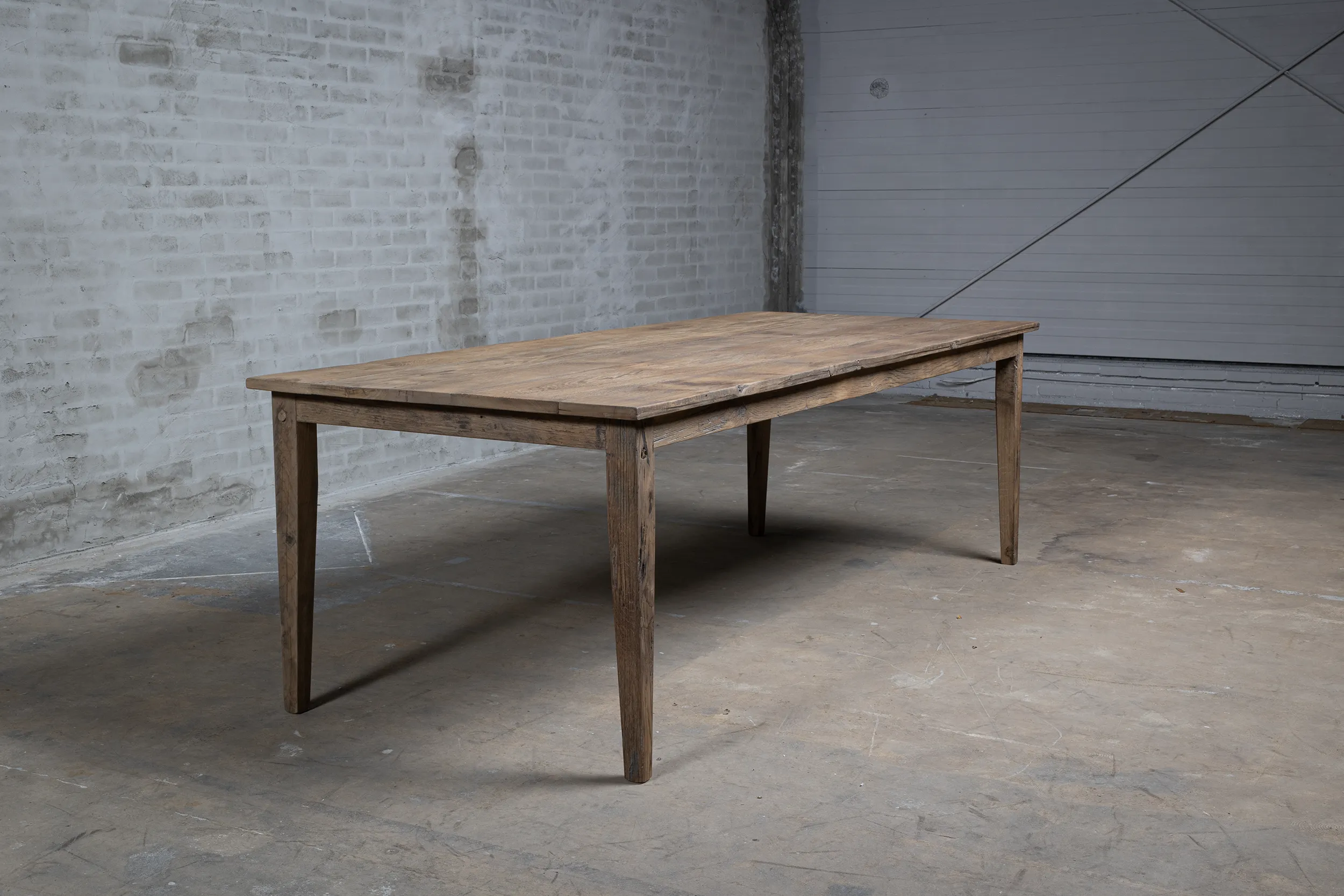 Franse boerentafel Jean van oud eikenhout in landelijke stijl