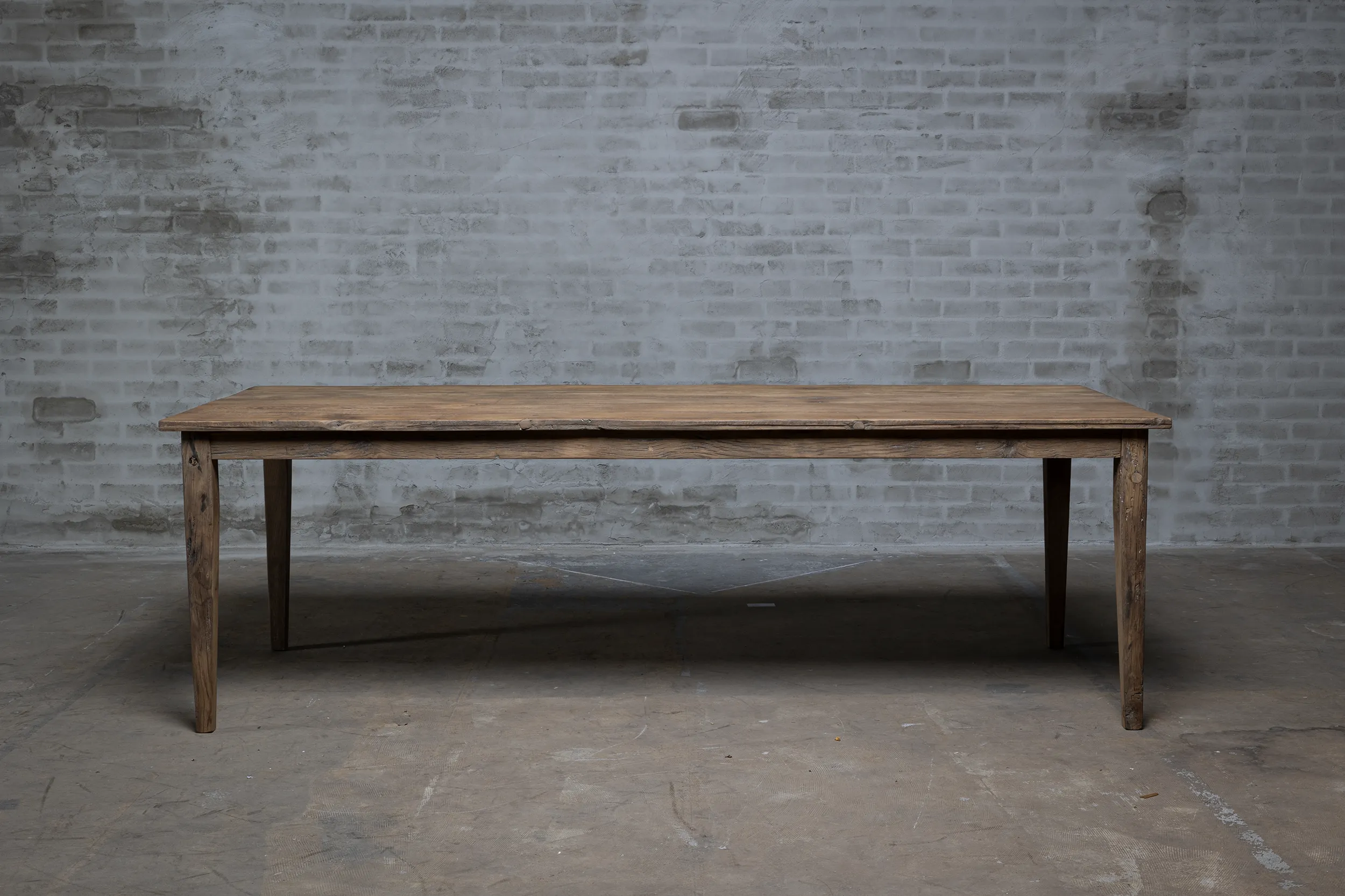 Franse boerentafel Jean van oud eikenhout in landelijke stijl