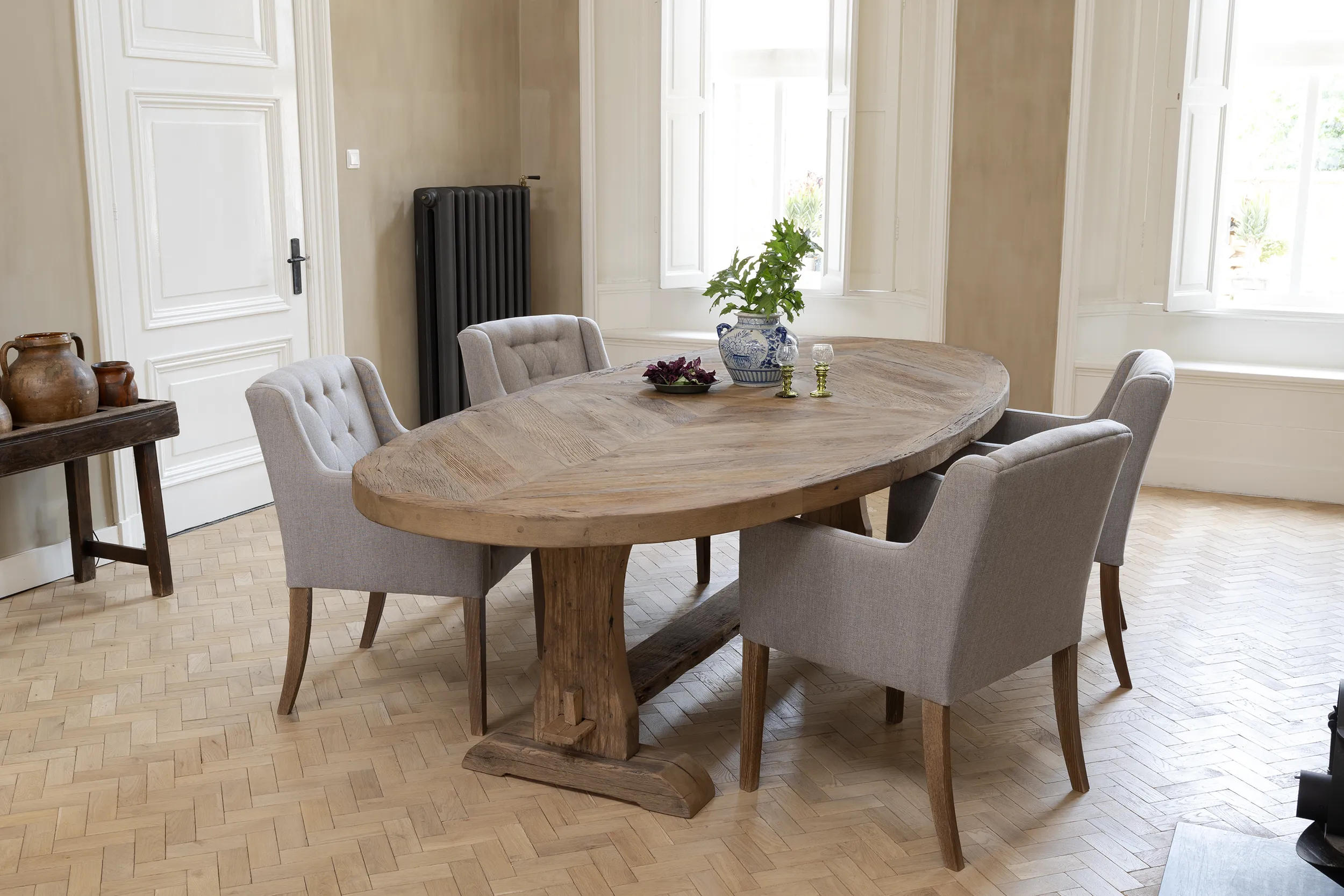 Ovale eiken kloostertafel Annecy op maat gemaakt in Nederland