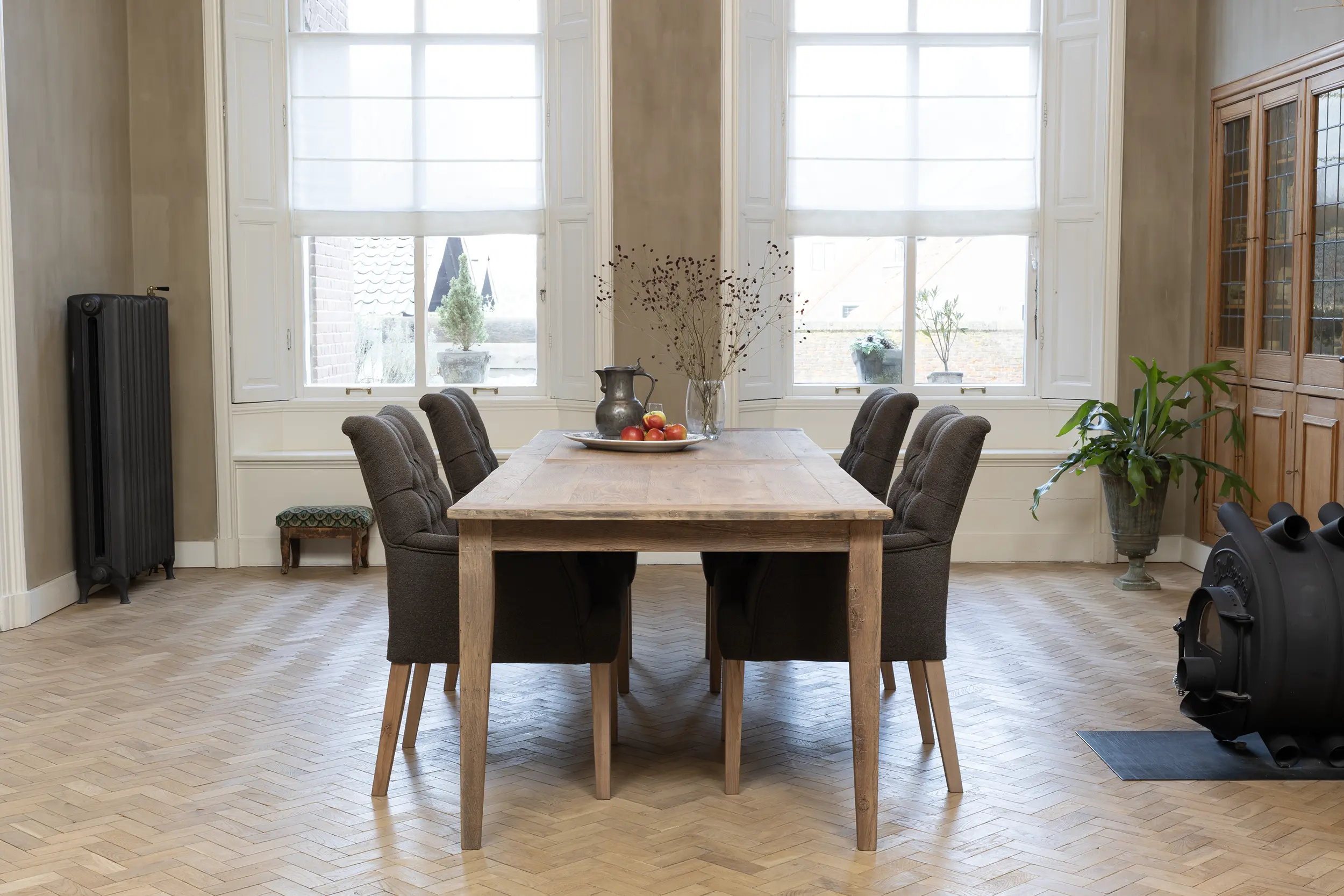 Franse eiken eettafel model Pierre in landelijke stijl op maat gemaakt