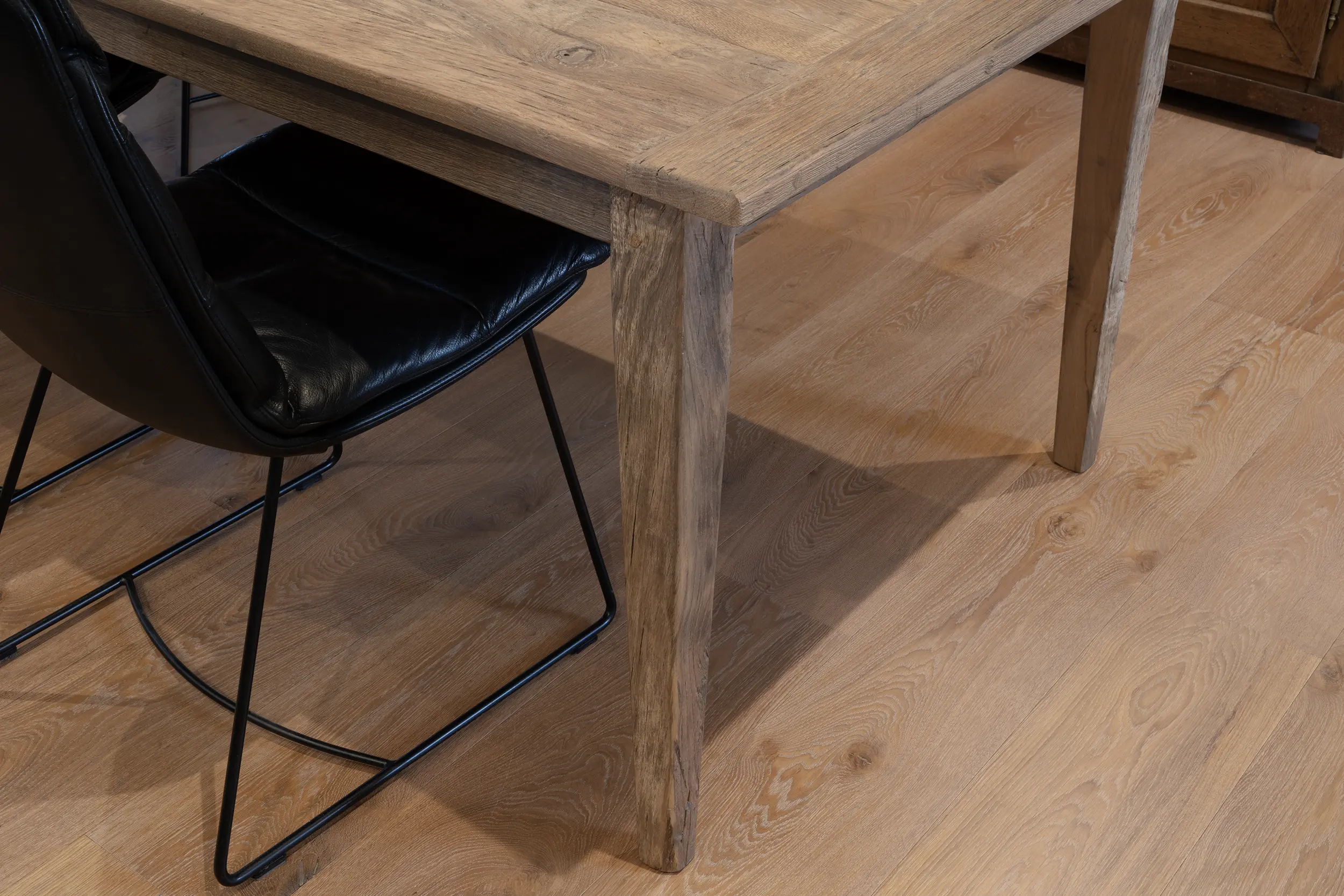 Z035-B-7 Franse eiken eettafel model Pierre in landelijke stijl op maat gemaakt