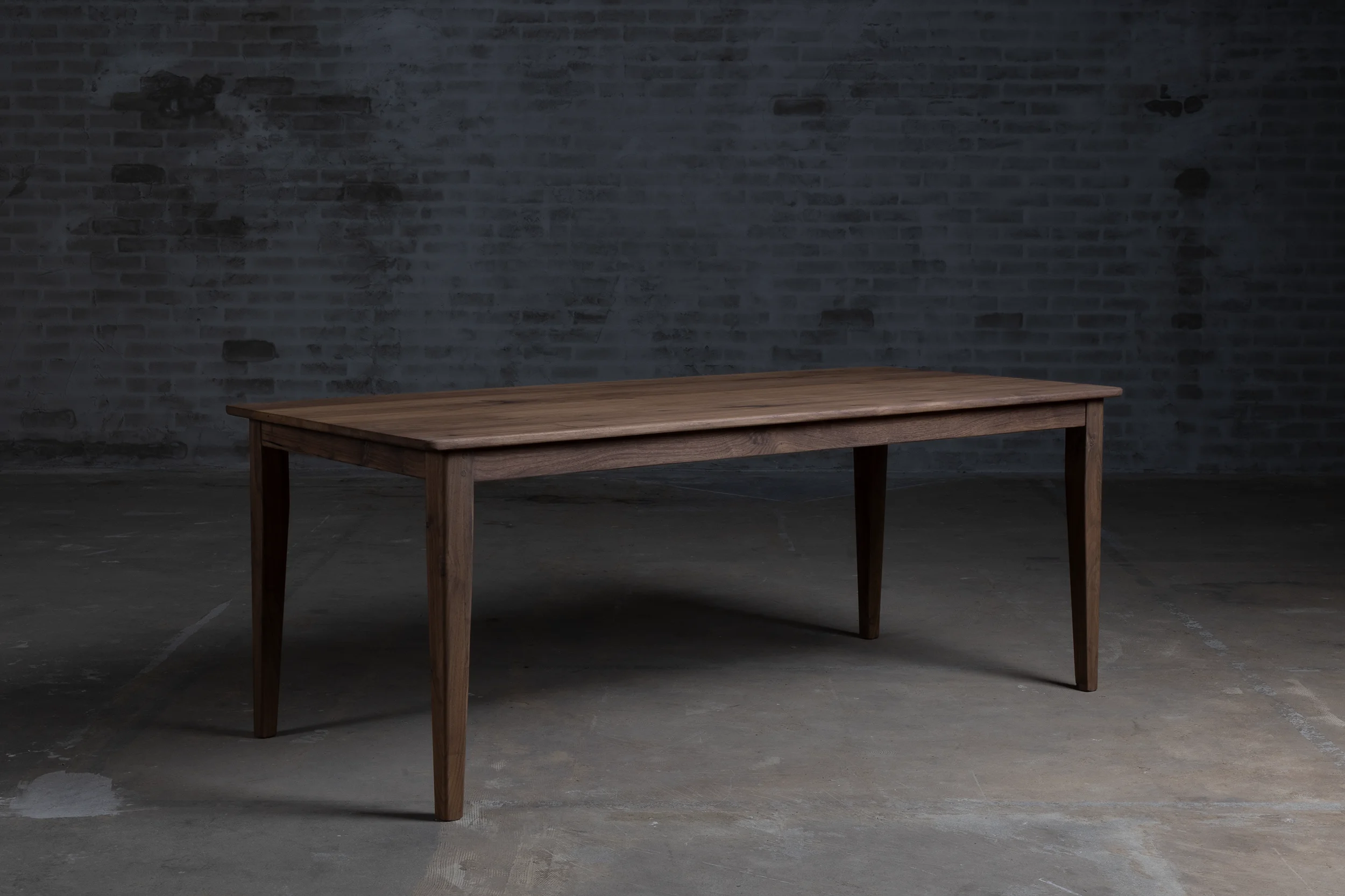 Esstisch aus Nussbaumholz im französischen Stil -Z046-2 Table top of a French-style walnut dining table