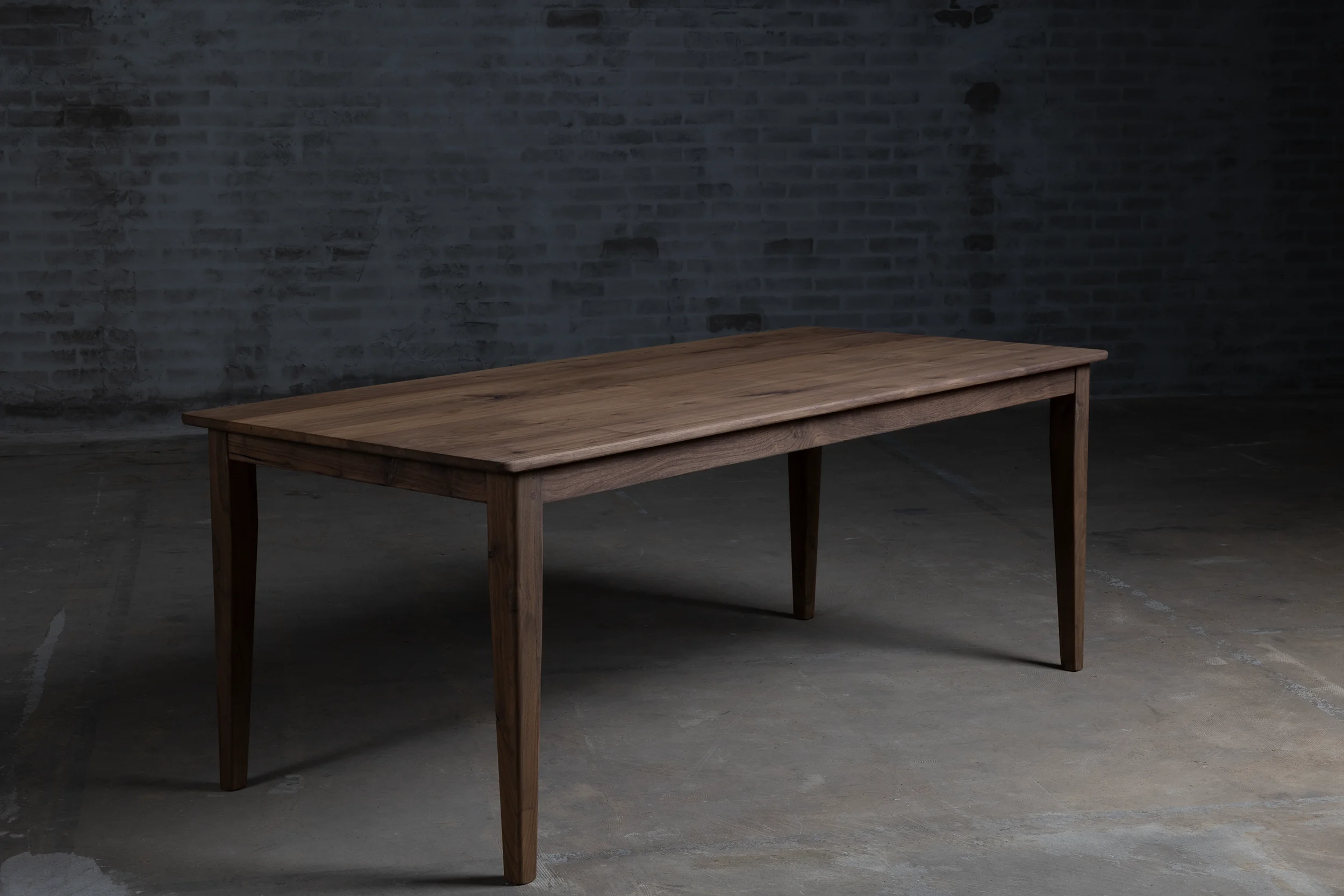 Esstisch aus Nussbaumholz im französischen Stil -Z046-4 Table top of a French-style walnut dining table