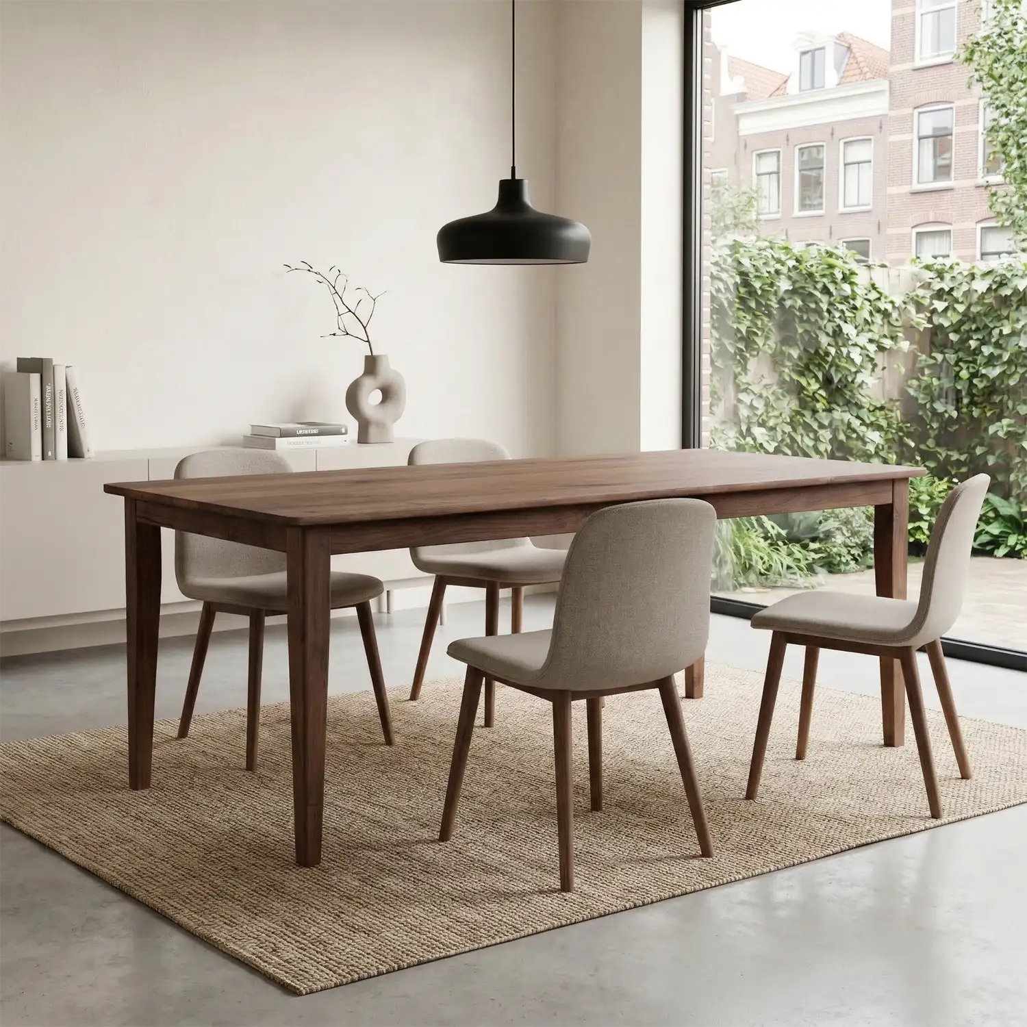 Massivem Nussbaum Esstisch Elois Z046Franse eettafel Elois Z045 Französischer Esstisch Elois aus Nussbaumholz mit luxuriöser Ausstrahlung